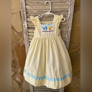 Marmellata Easter/spring/ yellow bird dress girl size 3 Smocked.